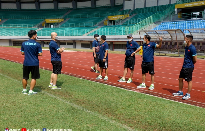 Báo Indonesia đáp trả gay gắt khi U19 Việt Nam chê sân tập tại giải U19 ĐNÁ