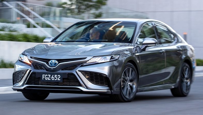 Toyota Camry 2021 facelift ra mắt tại Úc, giá từ 23.900 USD