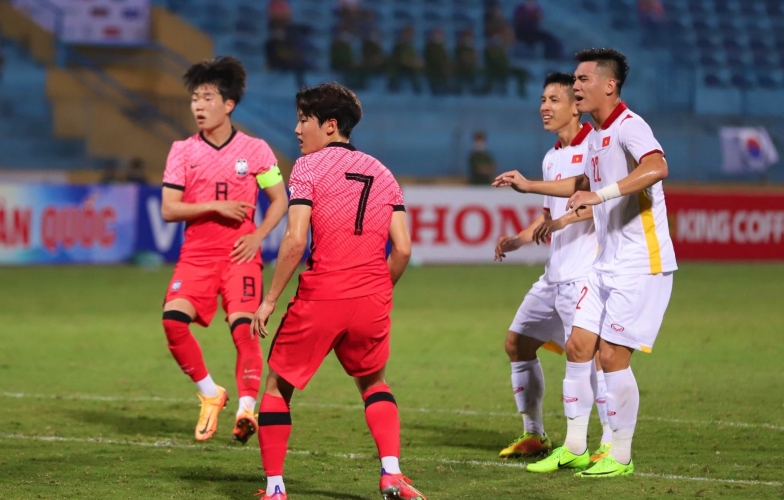 Tiến Linh 'bất lực' trước U20 Hàn Quốc