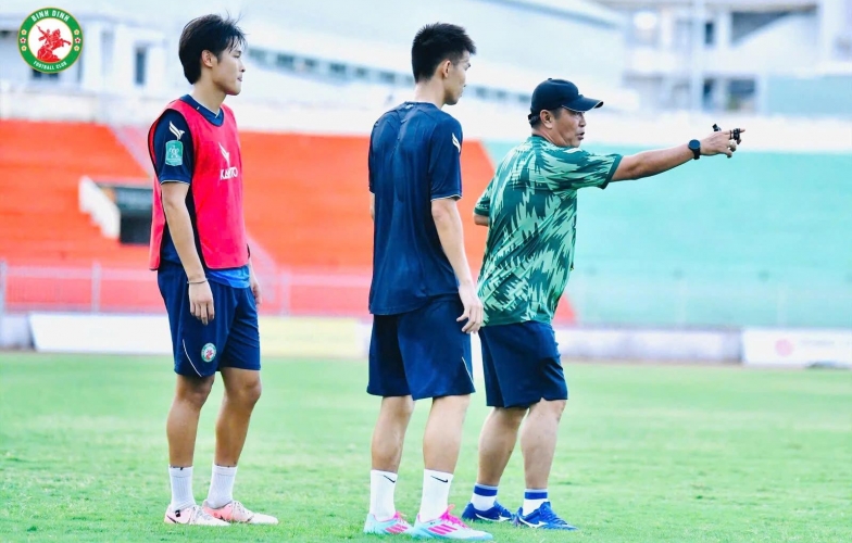 Đội nhà nguy cơ cao xuống hạng, HLV V-League bỏ họp báo