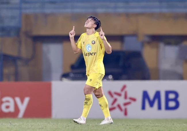 Sao trẻ Thanh Hoá được HLV Kim Sang Sik tin tưởng gọi lên U23 Việt Nam