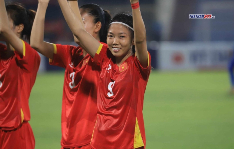 HLV Mai Đức Chung nói gì khi Huỳnh Như trượt penalty?