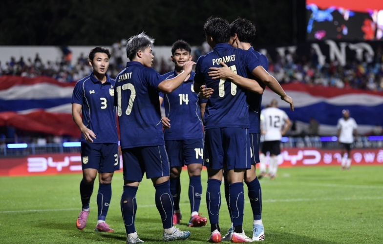 Bỏ lỡ liên tục, ĐT Thái Lan vẫn thắng 3-0 Fiji