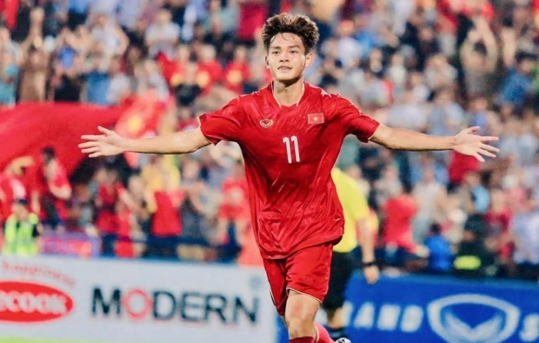 HLV Kim Sang Sik lại nhận thêm tin vui ở SEA Games 33