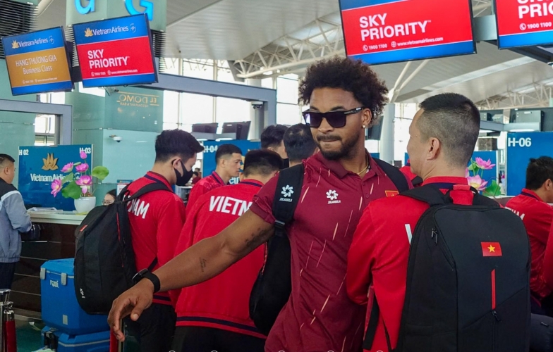 ĐT Việt Nam về nước, tạm chia tay sau trận thắng Lào