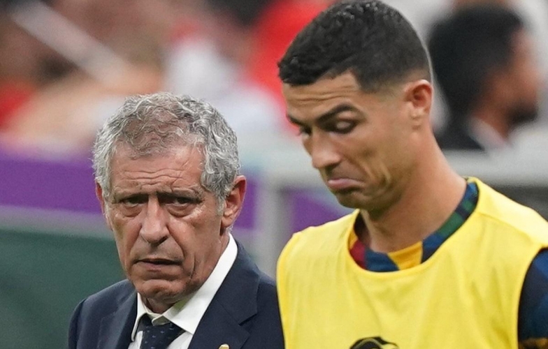 Sau Erik ten Hag, thêm 1 HLV 'hắt hủi' Ronaldo nhận cái kết đắng lòng