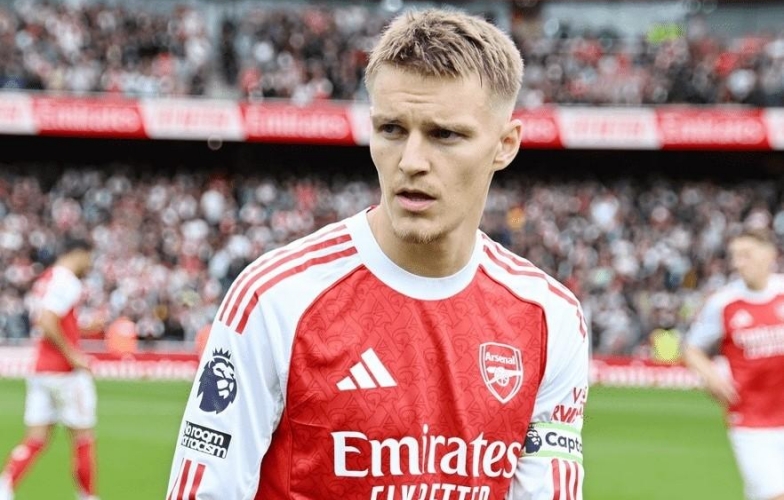 Arsenal mất tiền vệ đội trưởng trong trận đại chiến với Man City