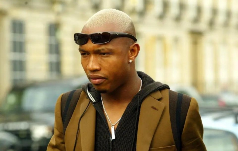 Cựu sao Liverpool đối diện án tù vì không trợ cấp nuôi con