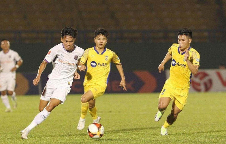 Trực tiếp SLNA vs Becamex TPHCM, 18h00 hôm nay 9/11