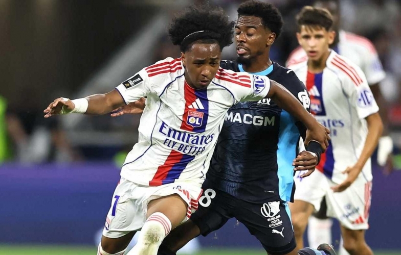 Arsenal vượt mặt Barca và Chelsea vụ 'máy chạy' xứ Bỉ