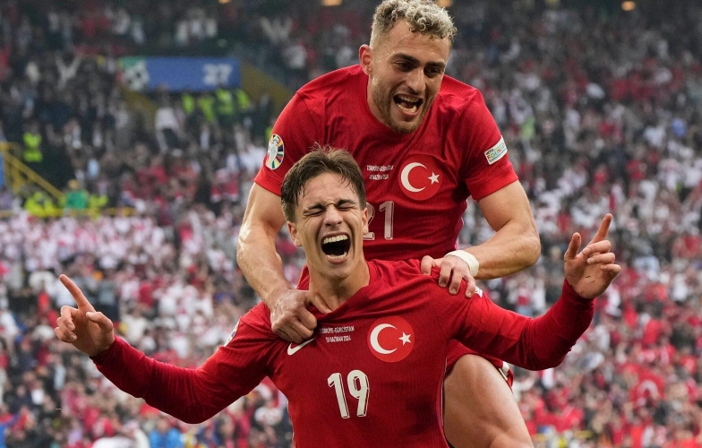 'Ngọc quý' Juventus bị LĐBĐ Đức đòi bồi thường