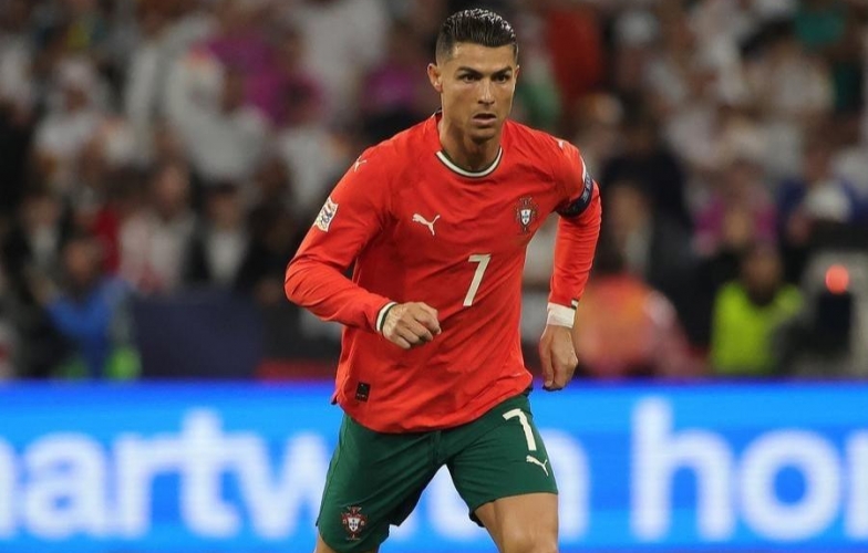 Ronaldo: 'Tôi hy vọng CĐV sẽ la ó mình vì...'
