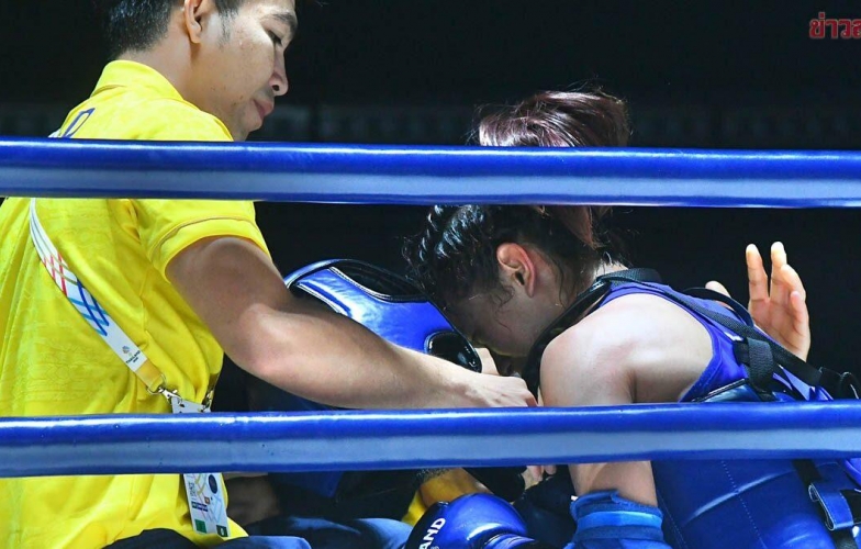 VĐV Thái Lan òa khóc vì bị trọng tài xử ép trắng trợn tại SEA Games 33