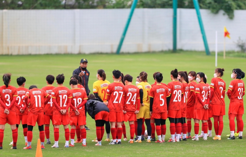 HLV Mai Đức Chung tiến hành chốt danh sách ĐT nữ Việt Nam dự SEA Games 31