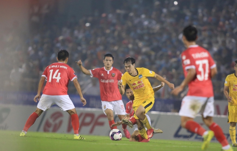 Đội bóng V-League 'chơi lớn' tại Cup Quốc gia