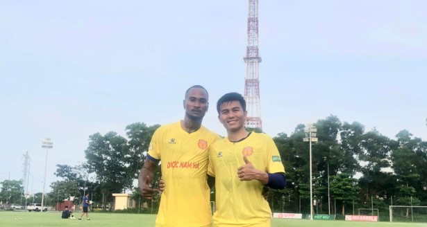 Đại gia V-League lên kế hoạch chiêu mộ 'sát thủ người Jamaica'