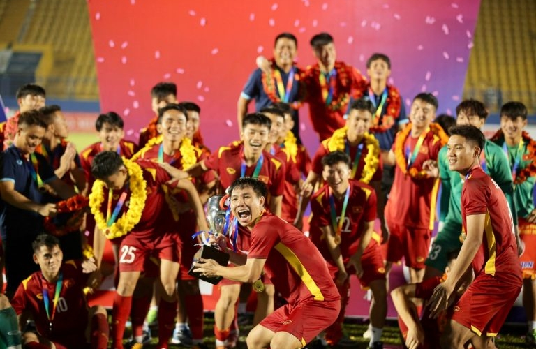 'Trả thù' Malaysia thành công, U19 Việt Nam lên ngôi vô địch