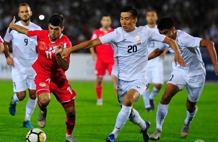 Dễ dàng đả bại Tajikistan, Kazakhstan tìm lại niềm vui chiến thắng