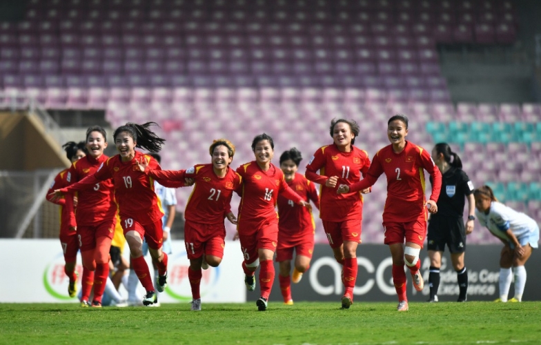 ĐT Việt Nam tất bật 'chạy show' như sao hạng A sau chiến tích dự World Cup