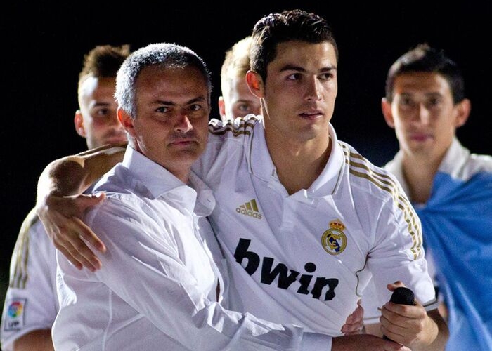 Di Maria tiết lộ sự thật gây sốc về Ronaldo và Mourinho