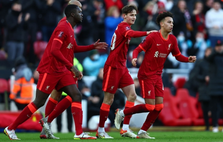 Ngược dòng đánh bại đội bóng hạng dưới, Liverpool thẳng tiến vào vòng 4 Cúp FA