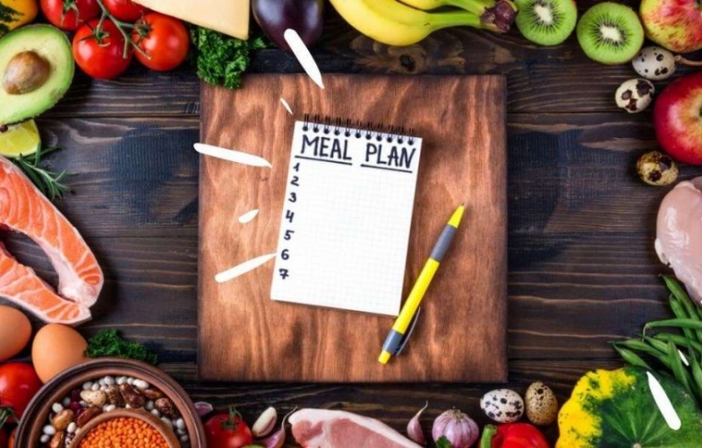 6 mẹo đơn giản để trở lại chế độ ăn uống lành mạnh sau kỳ nghỉ lễ