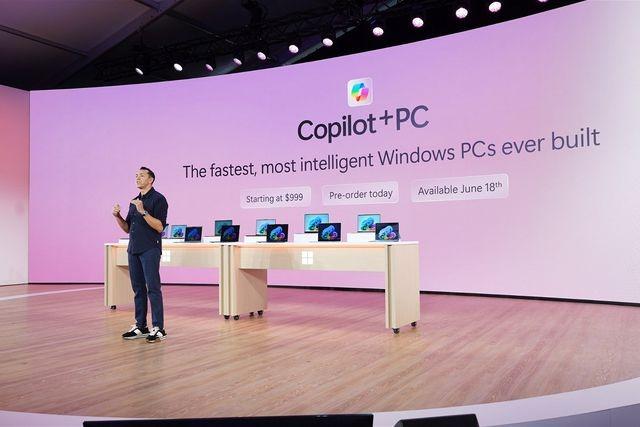 Microsoft trình làng loạt máy tính cá nhân tích hợp sẵn AI