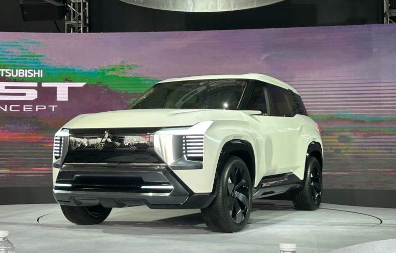 Cận cảnh Mitsubishi DST Concept - SUV 7 chỗ hứa hẹn 'gây bão' cuối năm 2025