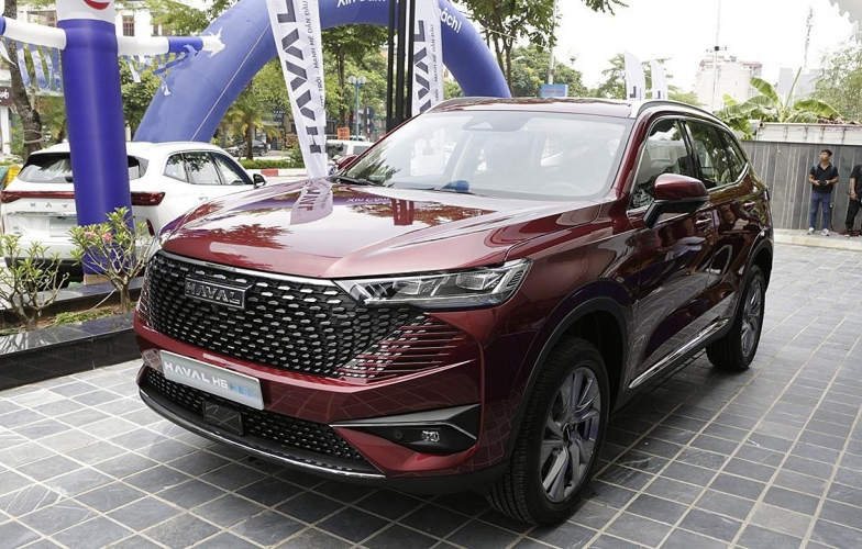 Xe hybrid Trung Quốc đua nhau khoe khả năng đi xa với một bình xăng và đầy pin