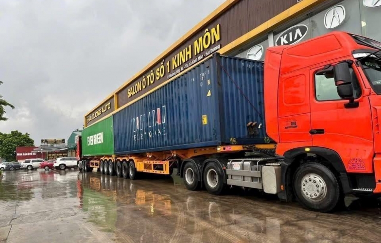 Bão Wipha chuẩn bị đổ bộ, các showroom ô tô Việt chạy đua bảo vệ tài sản