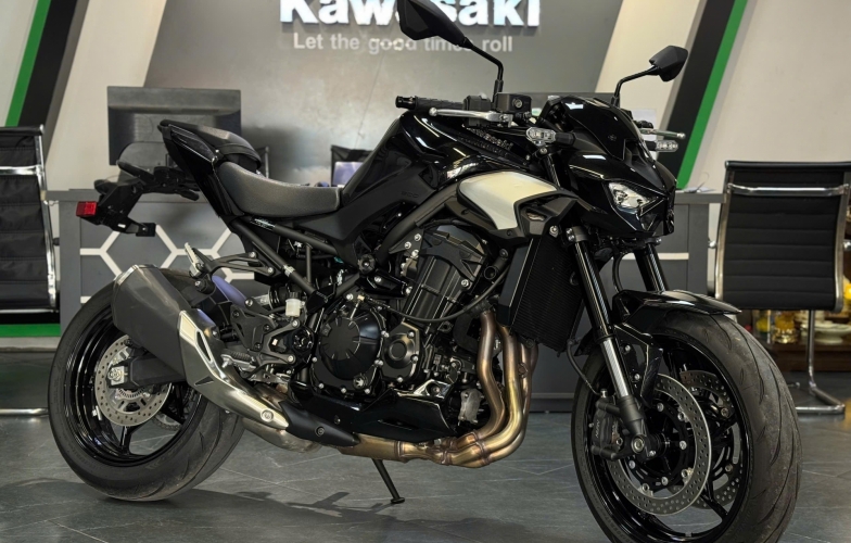 Kawasaki Z900 2025 chốt giá 299 triệu đồng tại Việt Nam