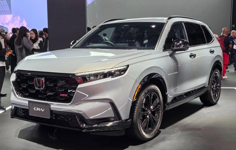 Cận cảnh Honda CR-V e:HEV RS Black Edition: Ngoại hình 'đen toàn tập', nhiều chi tiết thể thao