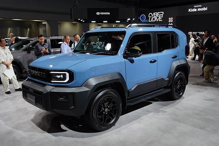 Toyota Land Cruiser FJ lần đầu xuất hiện trước công chúng Nhật Bản, chờ ngày về Việt Nam
