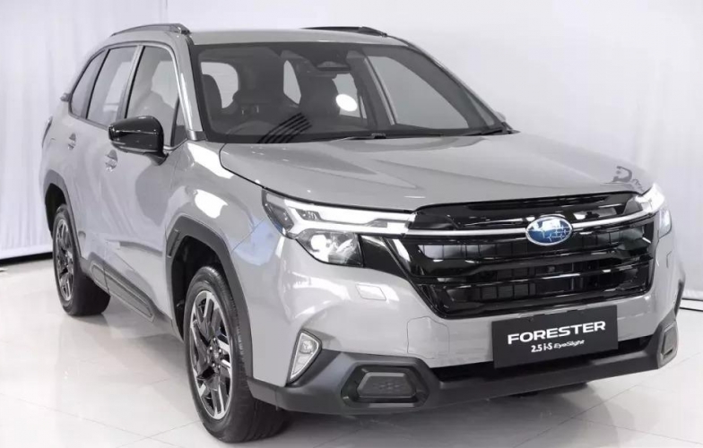 Subaru Forester 2026 chốt lịch trình làng khách Việt, giá dự kiến tăng mạnh