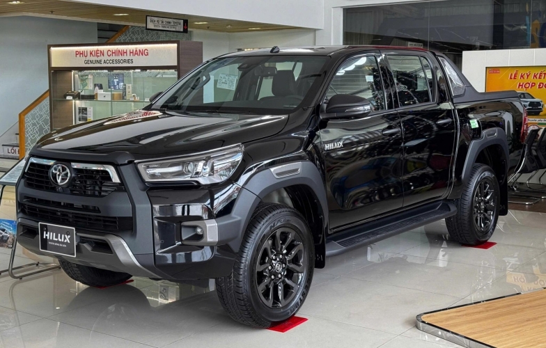 Xe bán tải tăng trưởng mạnh nhờ ưu đãi, Toyota Hilux bứt tốc nhưng Ford Ranger vẫn dẫn đầu