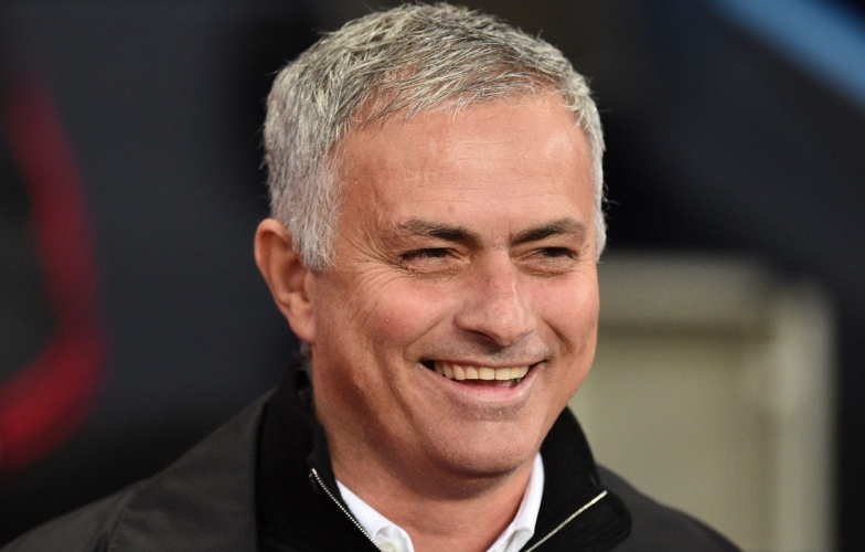 Mourinho 'đánh tháo' khỏi Roma, gây bất ngờ với bến đỗ mới?