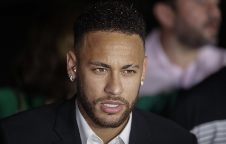 Vượt mặt Chelsea, 'gã nhà giàu' chốt Neymar - Lương cao nhất Ngoại hạng Anh?