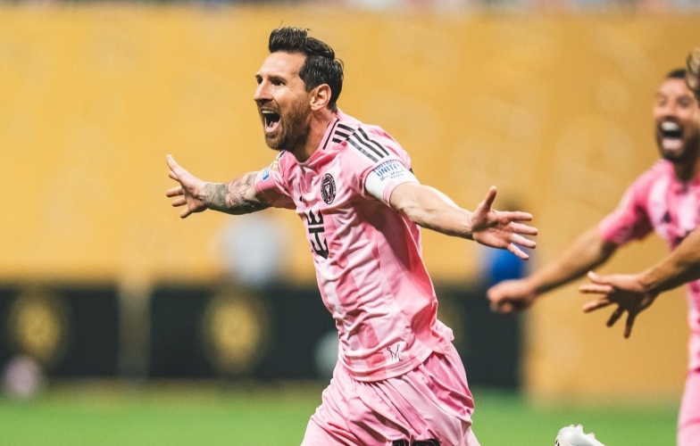 Messi lập siêu kỷ lục trong ngày đánh bại New England