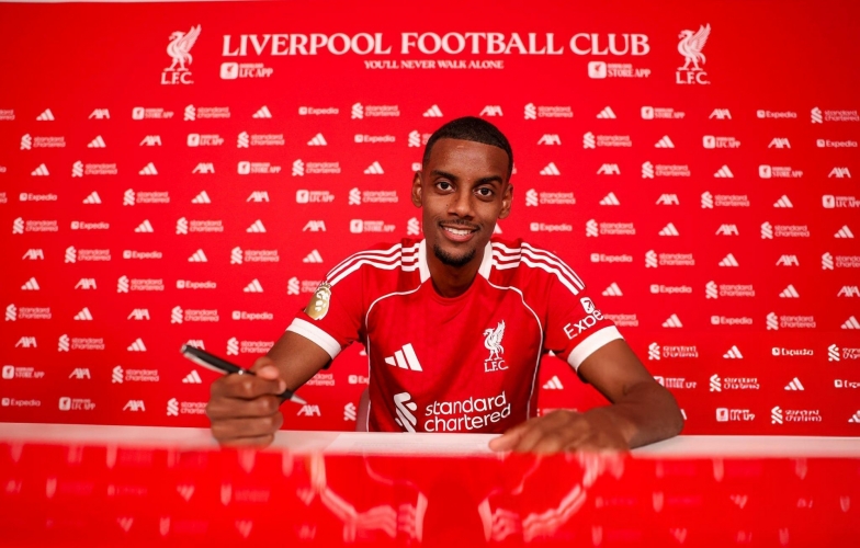 CHÍNH THỨC: Liverpool phá kỷ lục chuyển nhượng với Alexander Isak