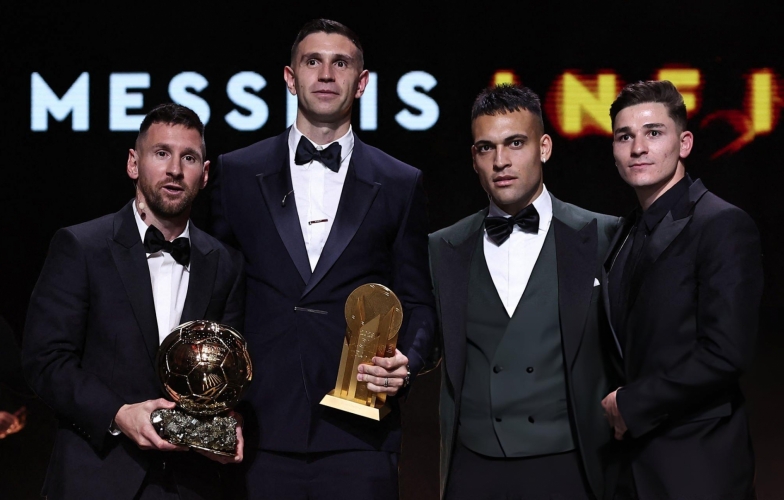 Messi chỉ thẳng người xứng đáng giành Quả bóng Vàng