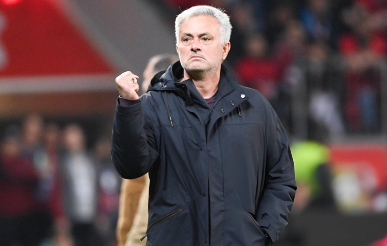 Jose Mourinho khuấy đảo trong ngày 'ra mắt' Benfica