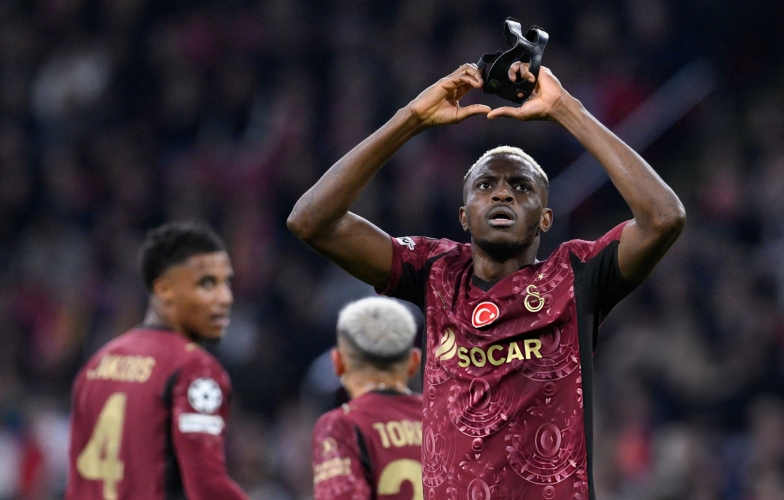 Osimhen lập hat-trick, Galatasaray hủy diệt Ajax tại Champions League