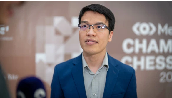 Lê Quang Liêm: 'Cú trượt tay của Carlsen khiến tôi bị sốc'