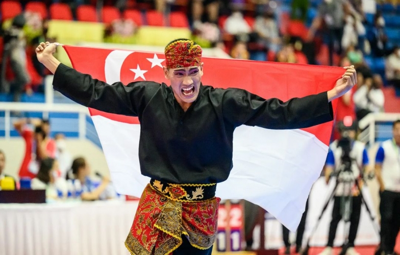 Vua Pencak Silat Singapore bật khóc khi lần đầu giành vàng SEA Games