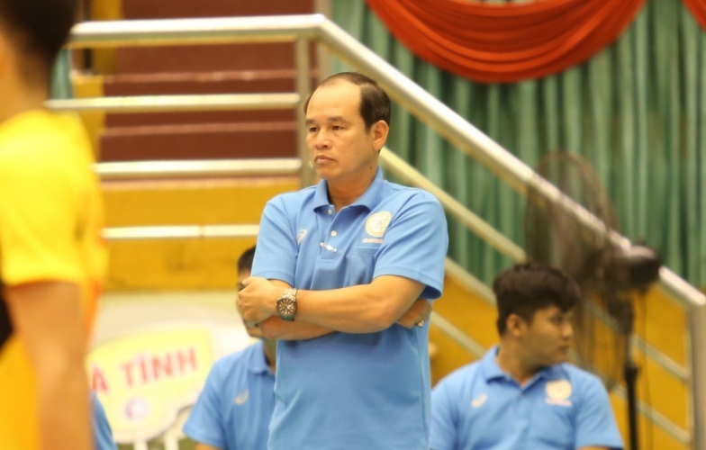 HLV Thái Quang Lai bất ngờ 'bỏ' Hà Tĩnh, quay trở về Khánh Hòa