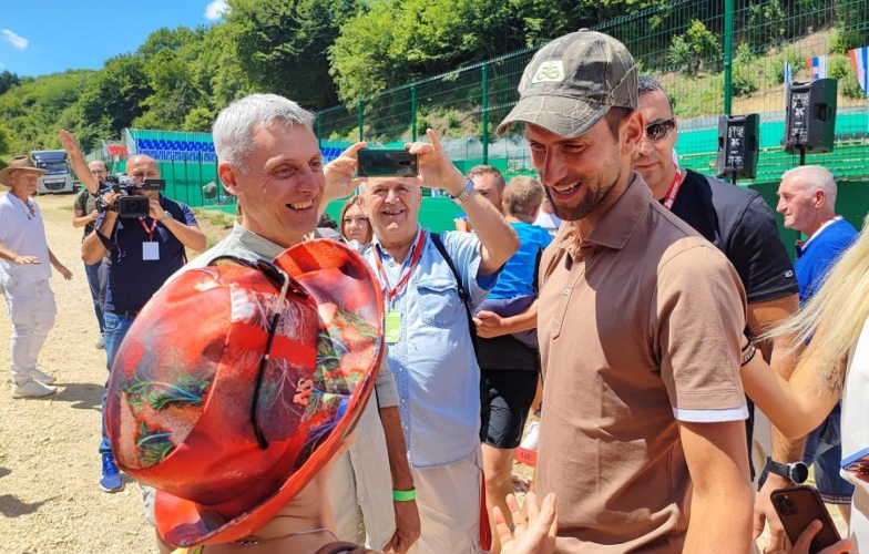 Novak Djokovic khánh thành sân quần vợt tại Bosnia sau khi vô địch Wimbledon