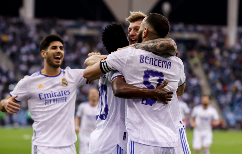 VIDEO: Real Madrid khiến Barca ôm hận ở trận El Clasico đầu tiên năm 2022