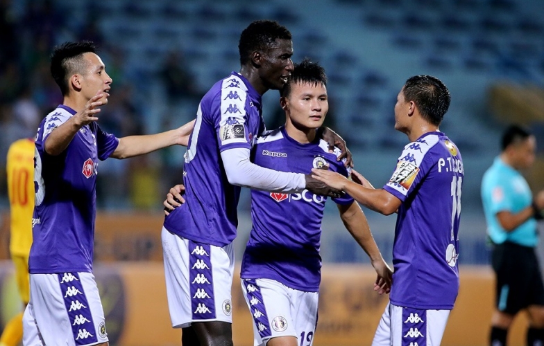 Kịch bản vòng 13 V-League: Hà Nội trước lằn ranh đua 'vô địch hoặc trụ hạng'