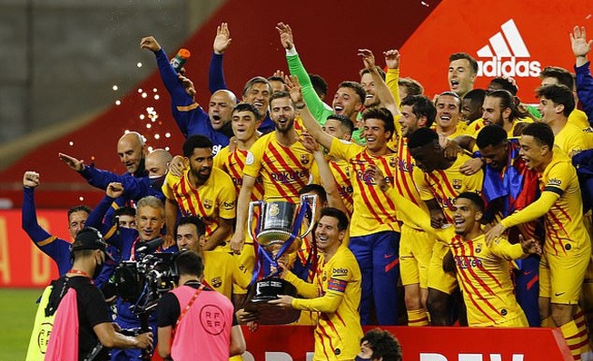 VIDEO: Giây phút Barca và Messi trở thành 'nhà vua' của Tây Ban Nha