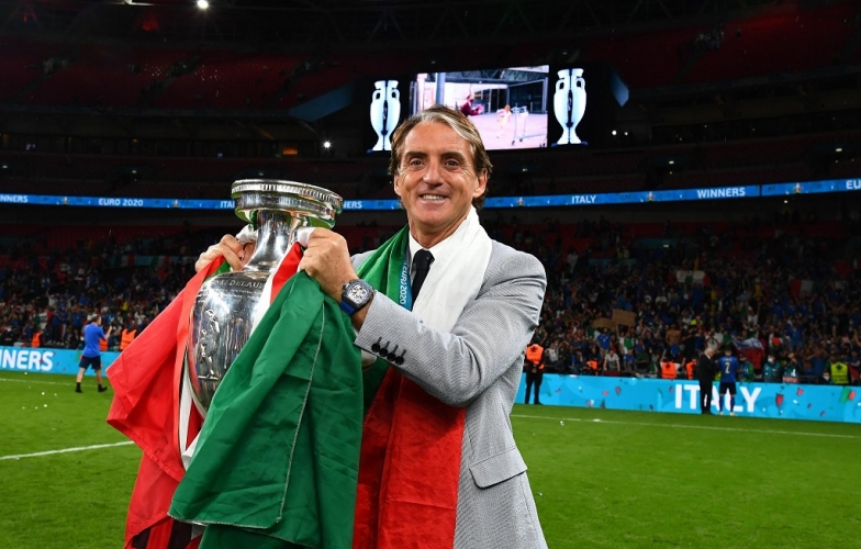 Mancini mặc kệ 'sáng kiến chiến thuật' của Southgate